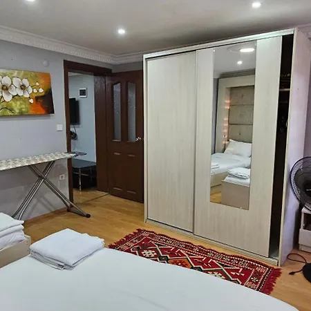 Taksim Aparthotel 3*